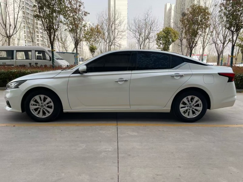 濟寧19年日產天籟7