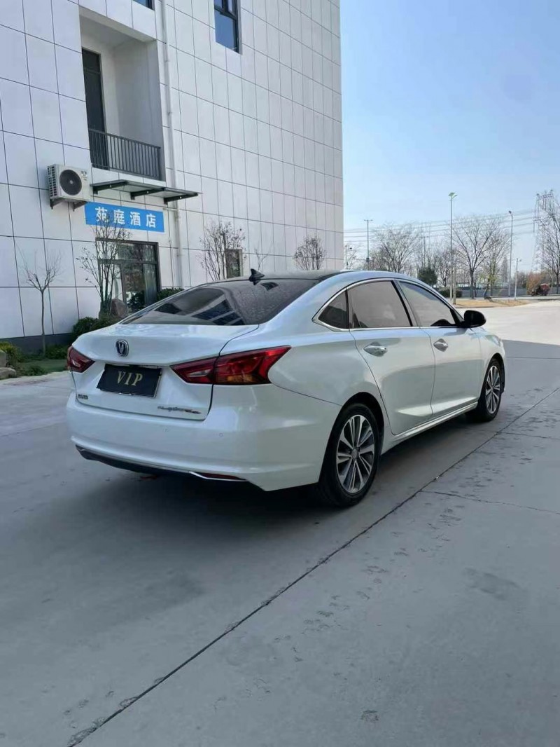 徐州18年長安汽車CC5