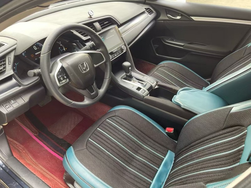 济宁21年本田思域5