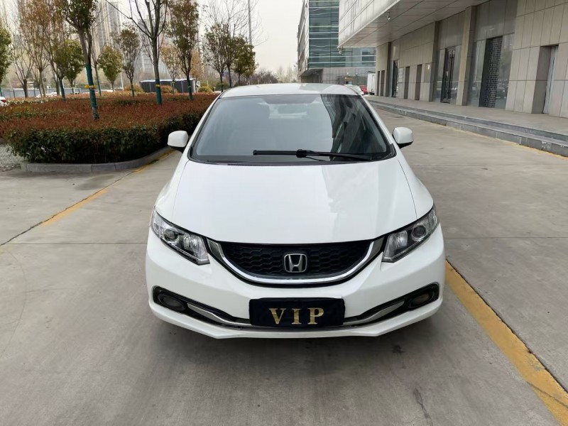 济宁16年本田思域1