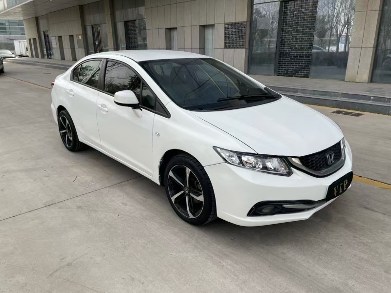 济宁16年本田思域3