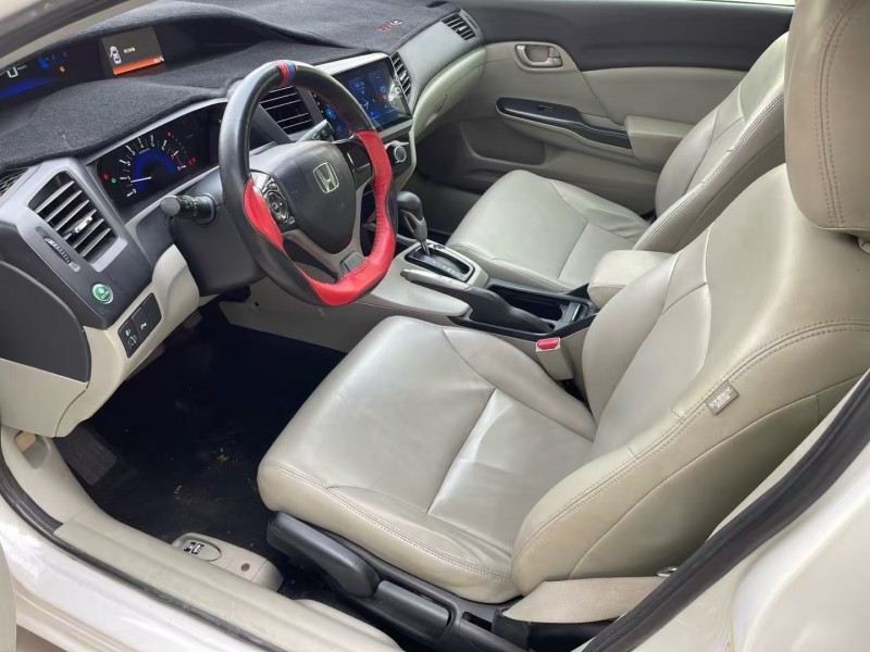 济宁16年本田思域5