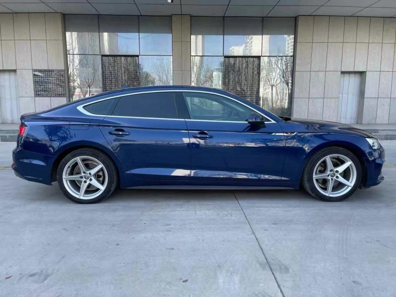 济宁18年奥迪A57