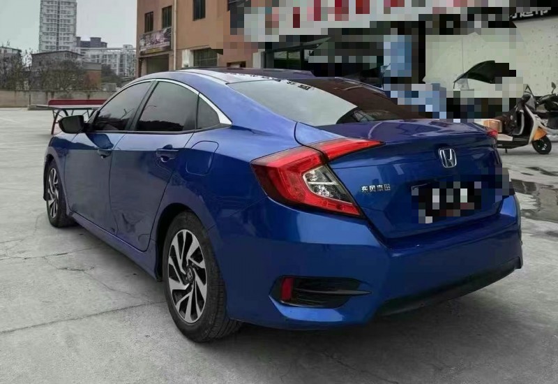 济宁18年本田思域8