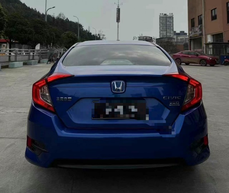 济宁18年本田思域9