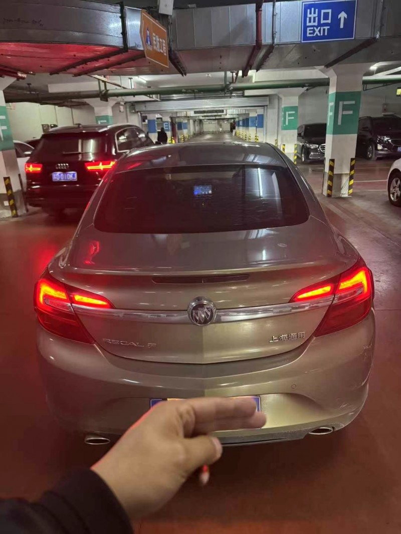 徐州15年别克君威7