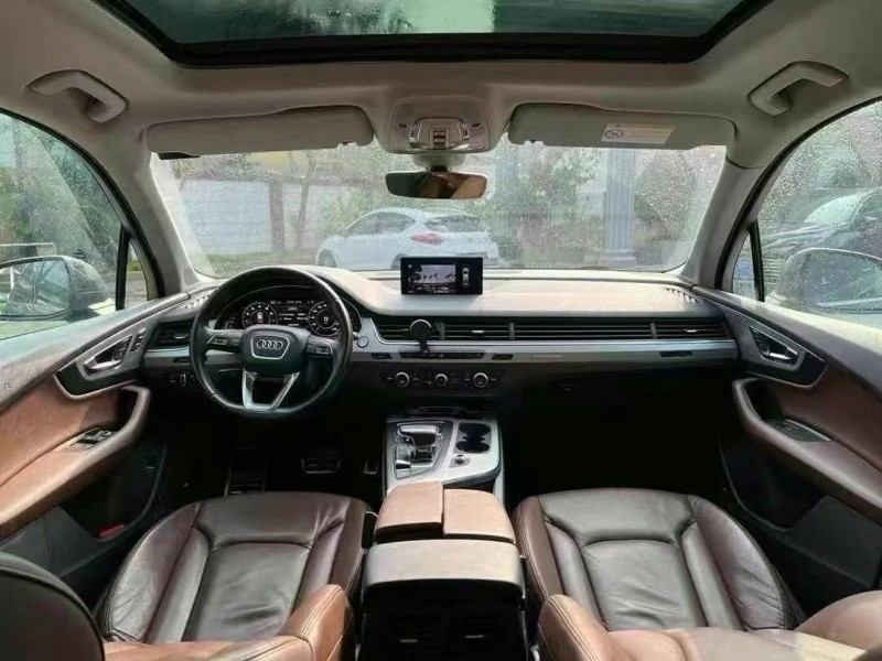 东莞17年奥迪Q77