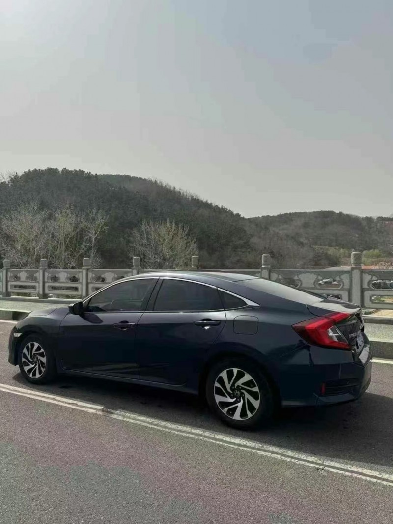 广州19年本田思域7