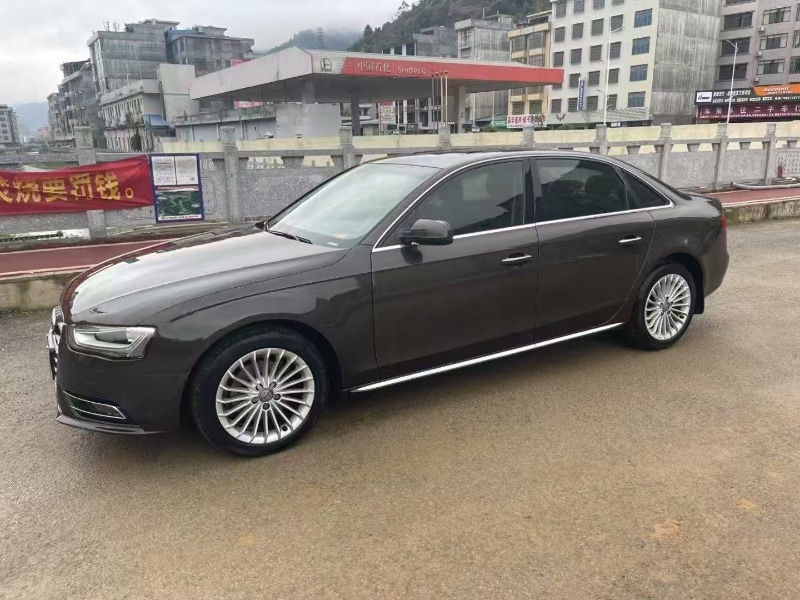 百色16年奧迪A4L4