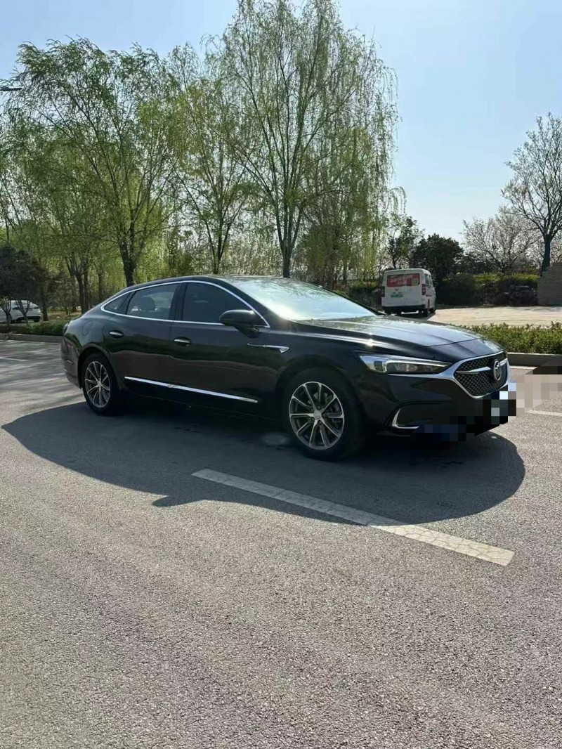 枣庄21年别克君越2