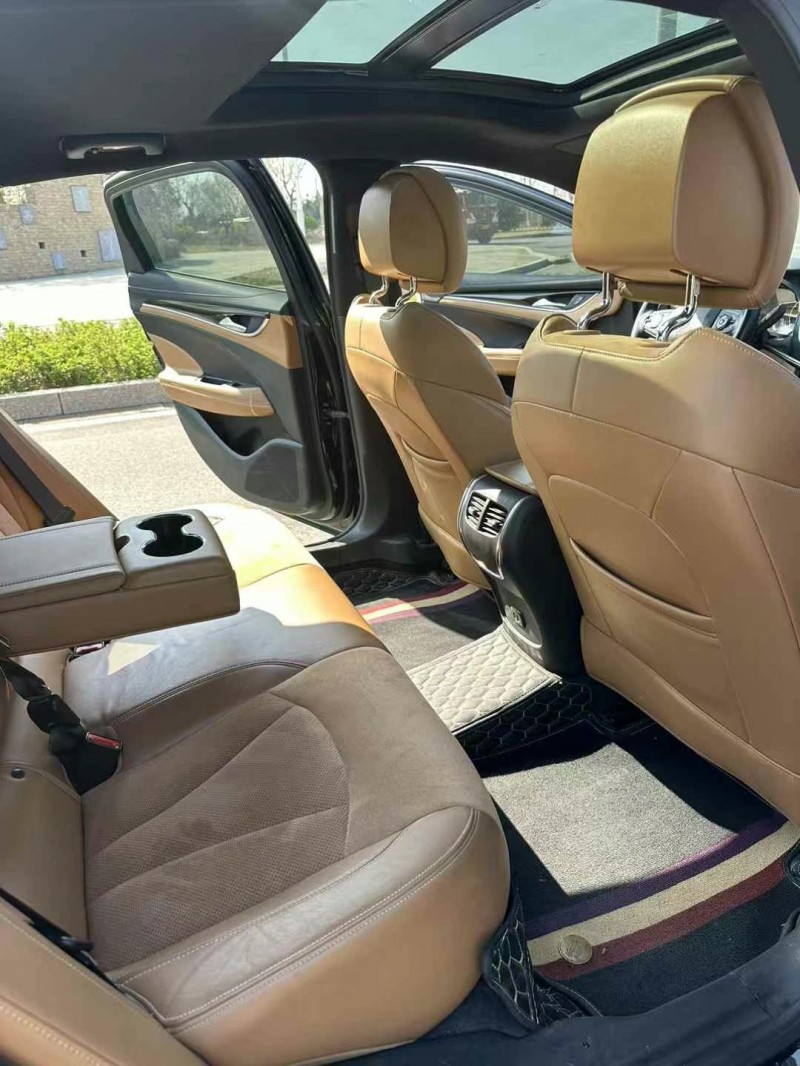 枣庄21年别克君越5