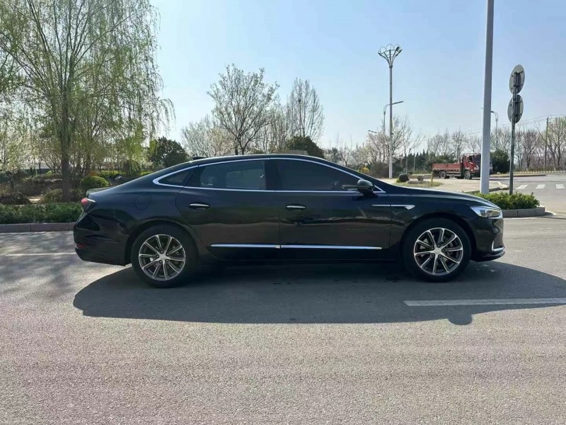 枣庄21年别克君越7