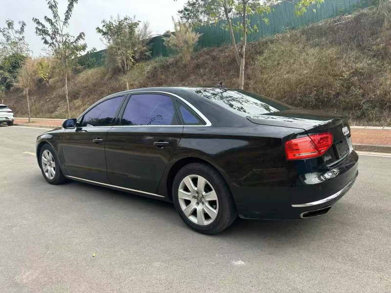南寧13年奧迪A8L7