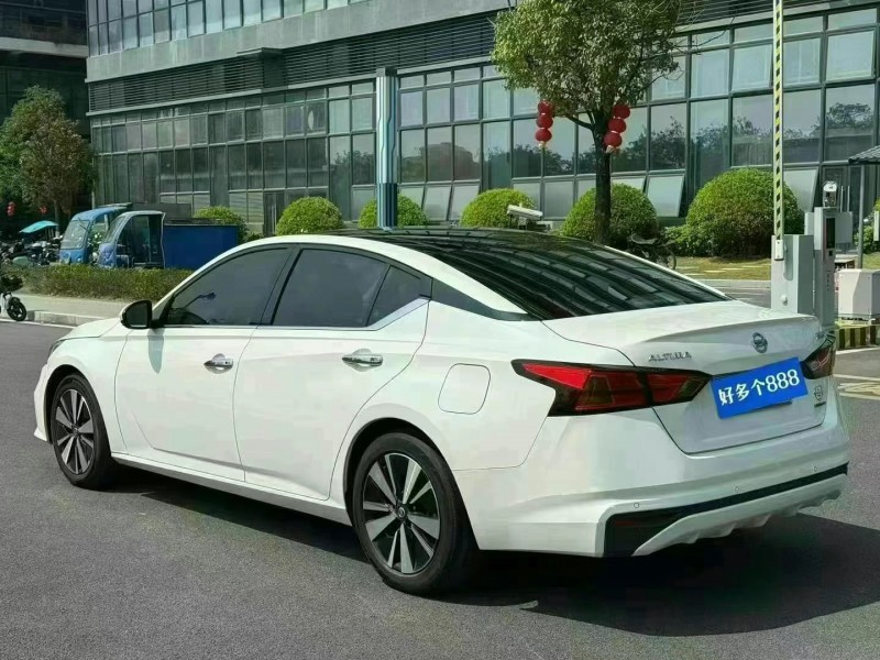 東莞22年日產天籟7