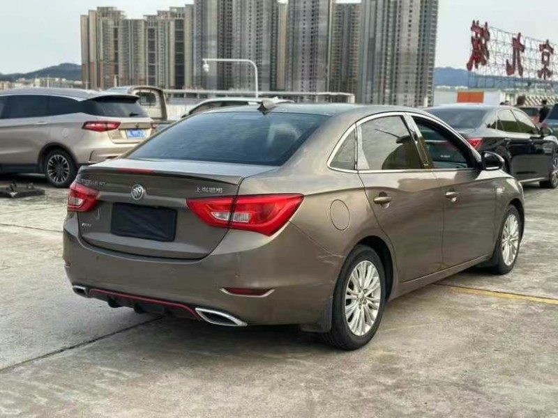 东莞17年别克英朗7