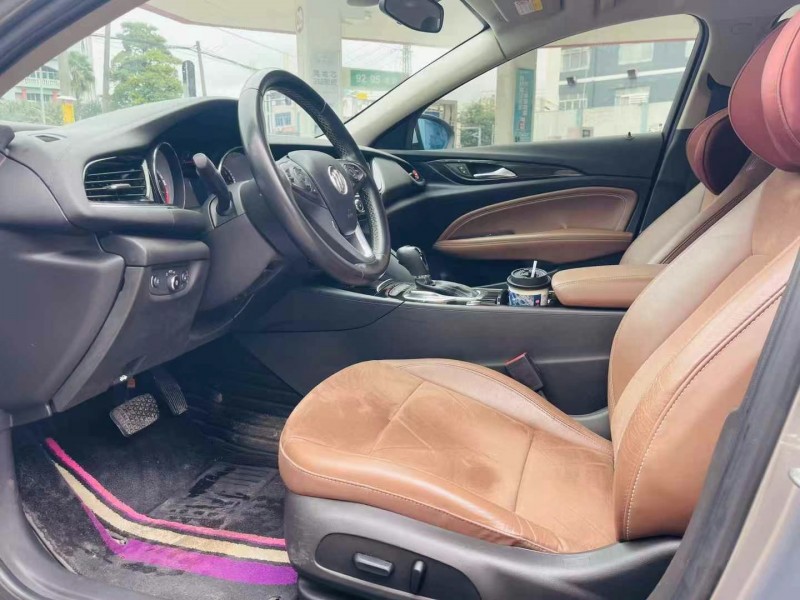 东莞18年别克君威3