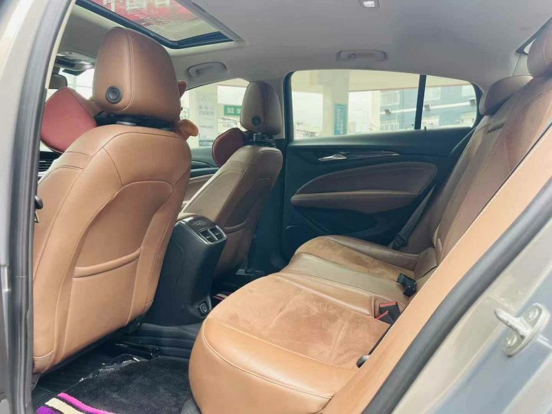 东莞18年别克君威6