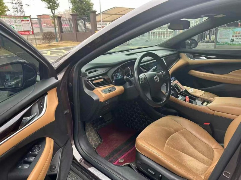 东莞19年别克君越3