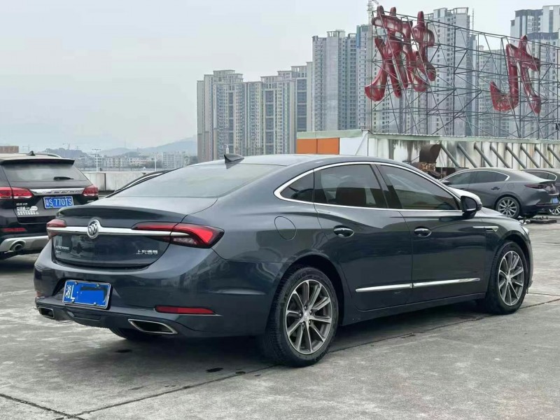 东莞19年别克君越4