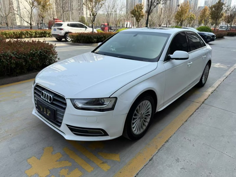 济宁14年奥迪A4L3