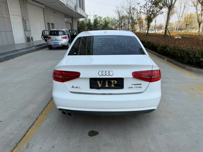济宁14年奥迪A4L9