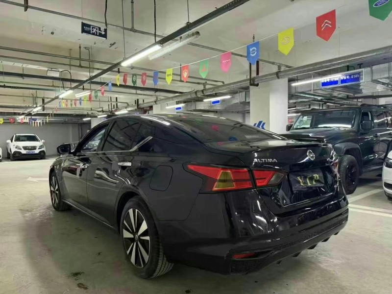 成都22年日產天籟6