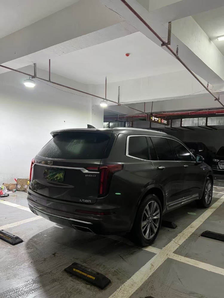 貴陽20年凱迪拉克XT63