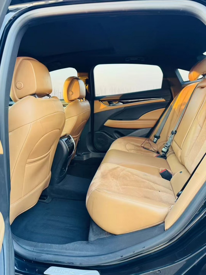 徐州17年别克君越6