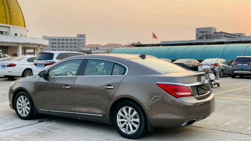 东莞15年别克君越7