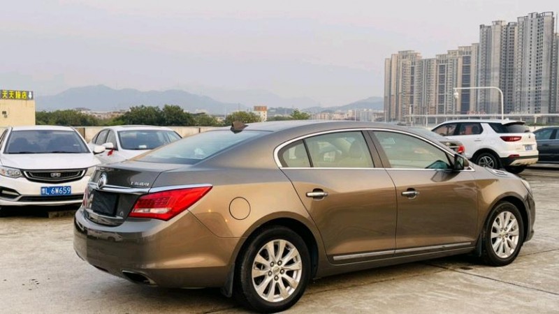 东莞15年别克君越9