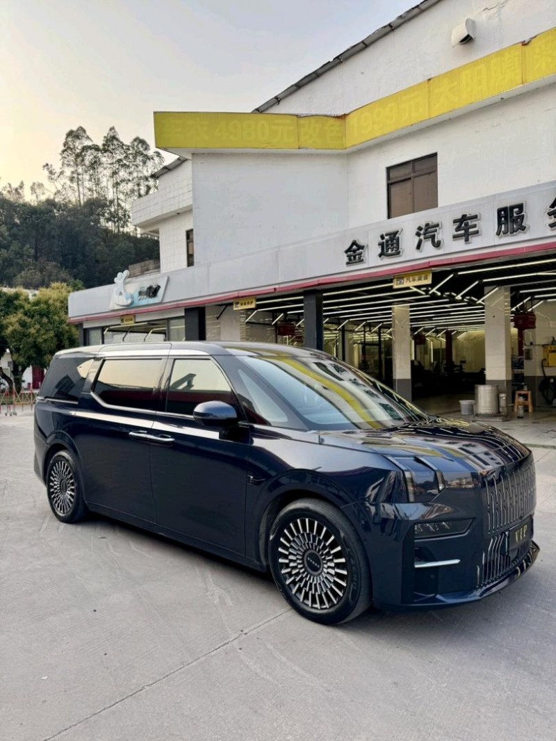 東莞23年極氪汽車0091