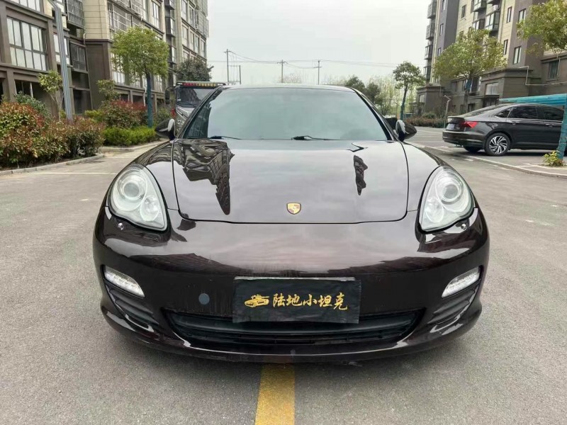 徐州12年保时捷帕拉梅拉1