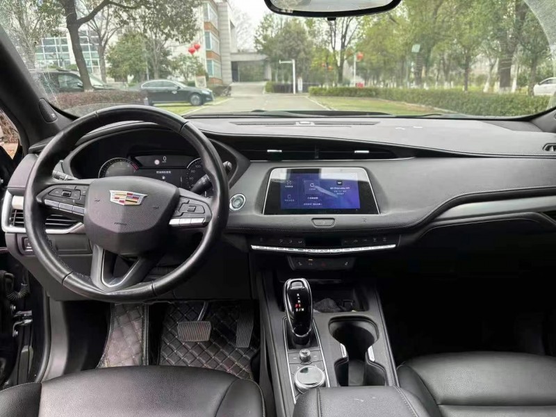 婁底20年凱迪拉克XT46