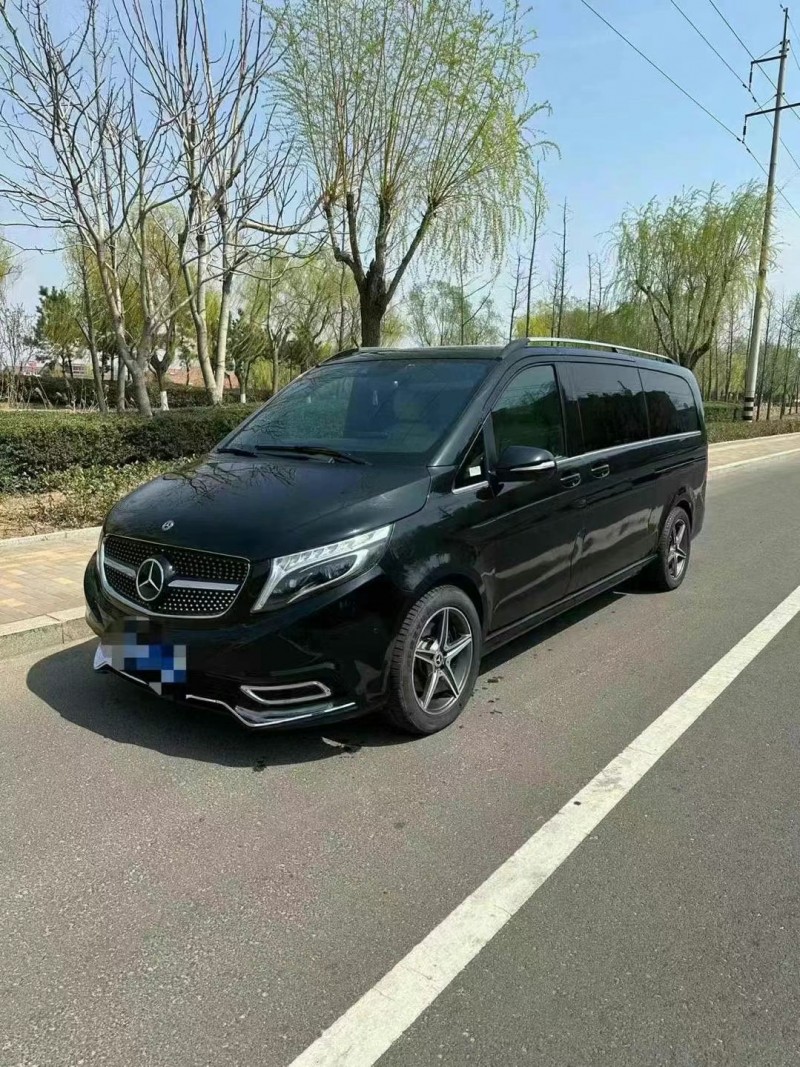 东营19年奔驰V2