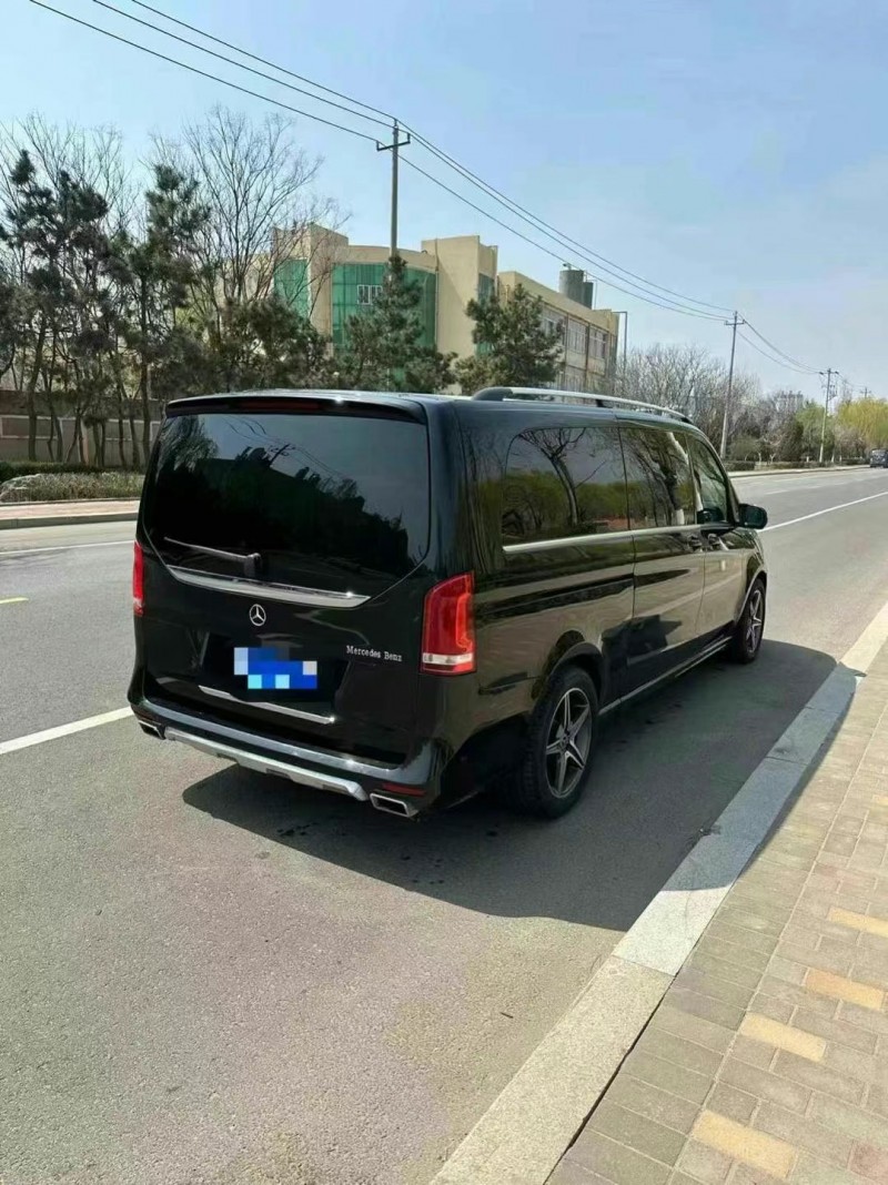 东营19年奔驰V7