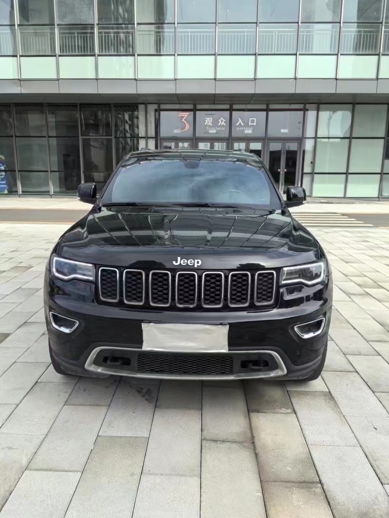 青島20年Jeep大切諾基1