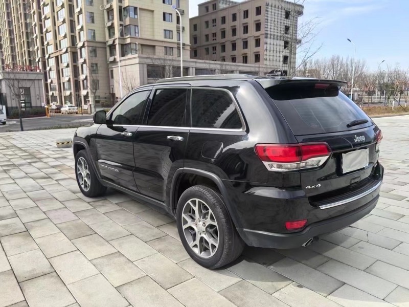 青島20年Jeep大切諾基6