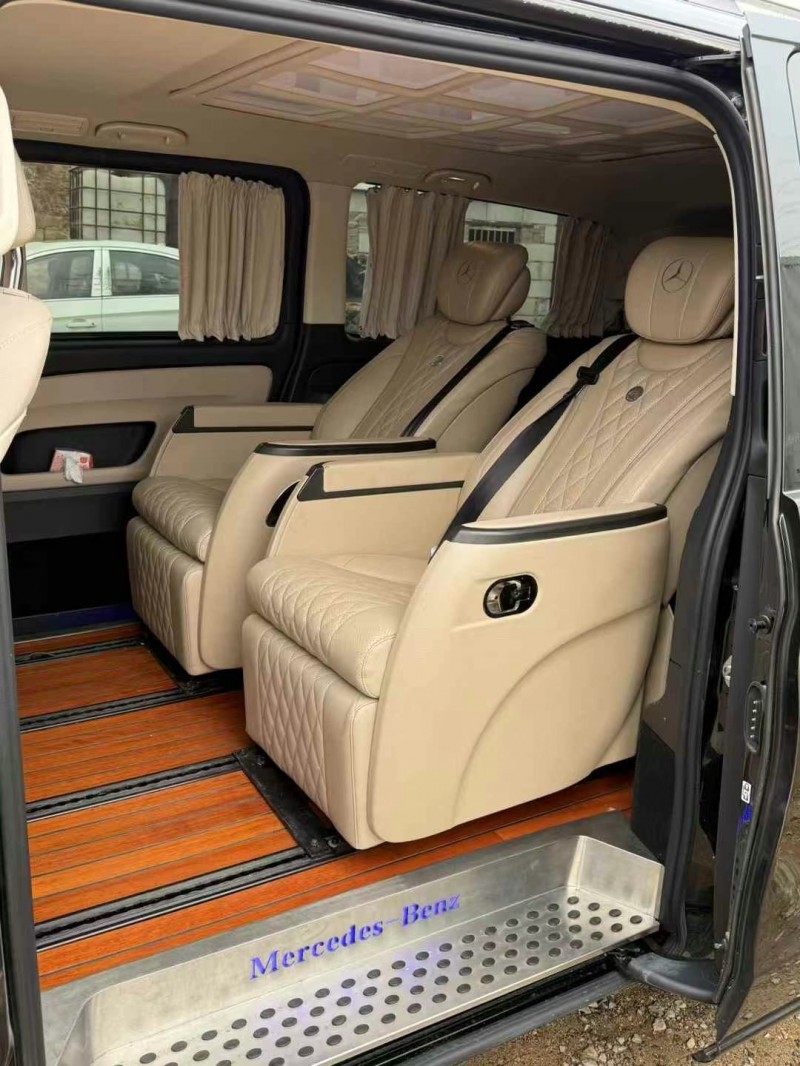 东营20年奔驰威霆7