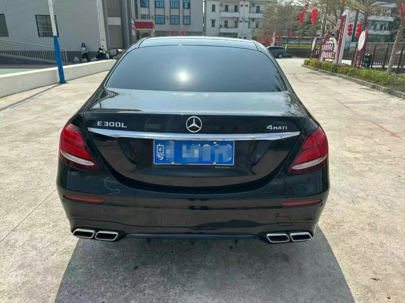 广州19年奔驰E9