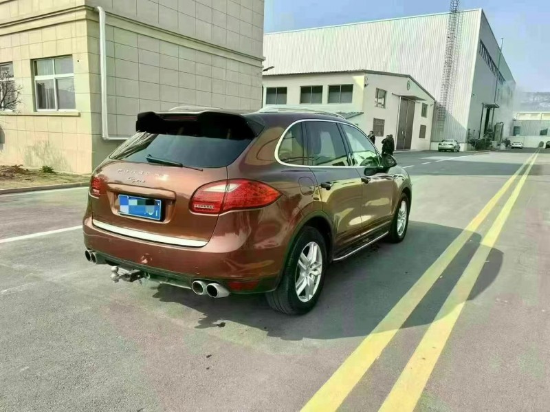东营13年保时捷卡宴7