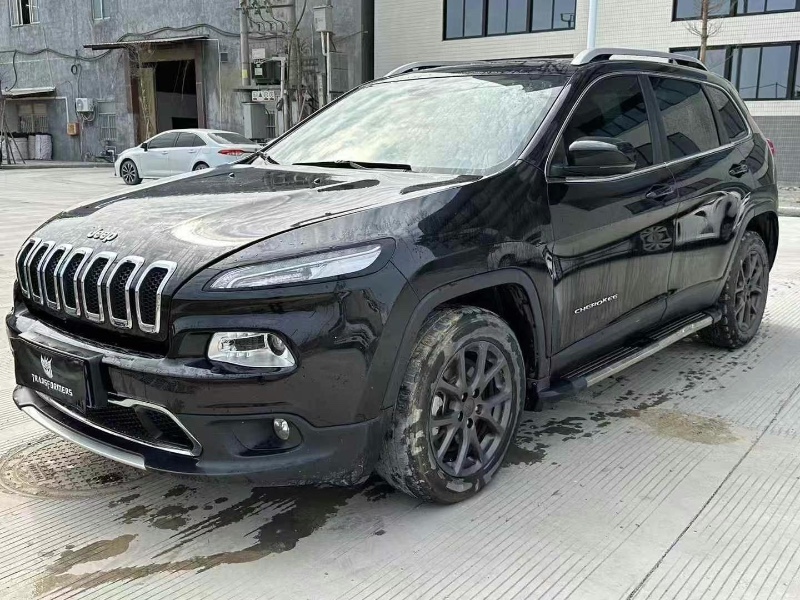 汕頭20年Jeep自由光3
