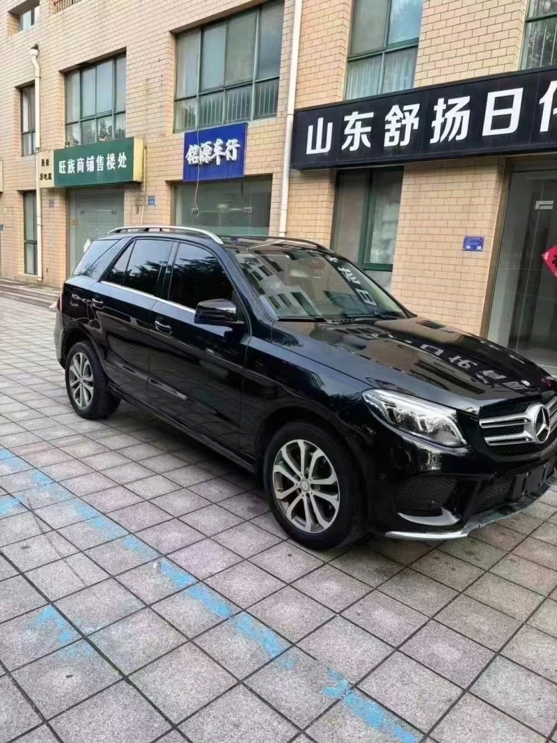 济宁16年奔驰GLE2