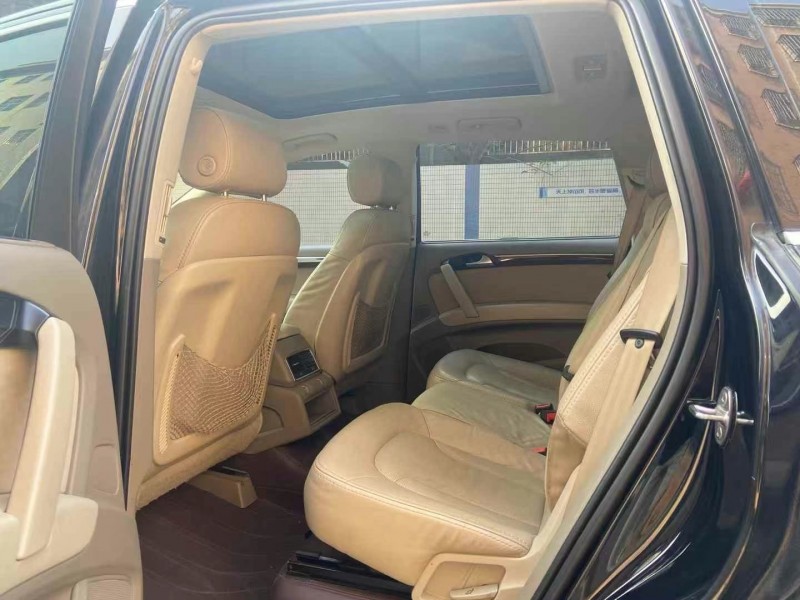 广州12年奥迪Q73