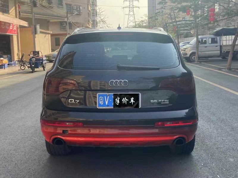 广州12年奥迪Q78