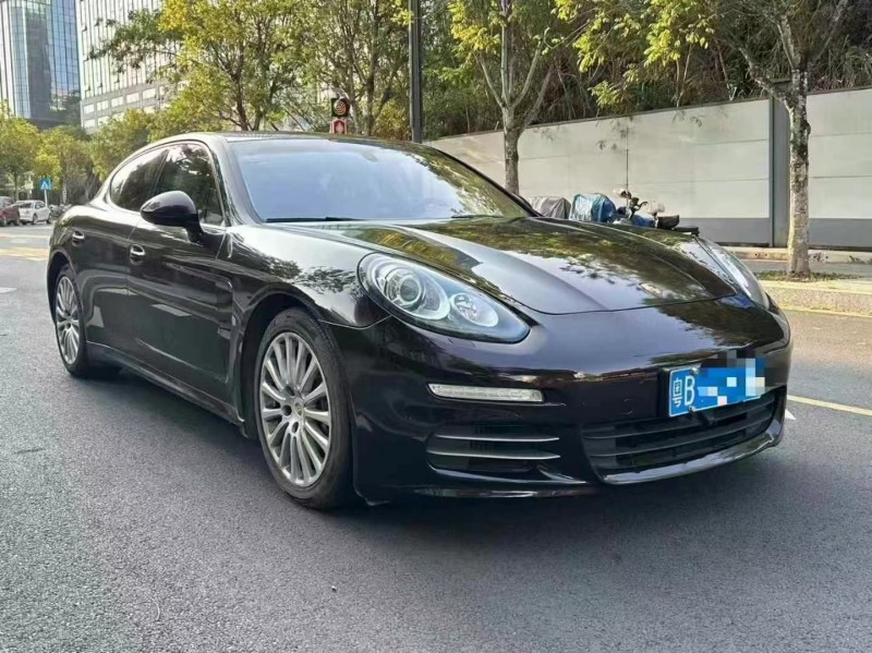 广州13年保时捷帕拉梅拉2