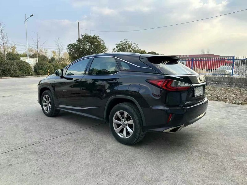 徐州18年雷克萨斯RX8