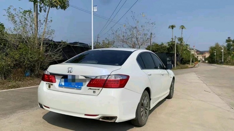 广州15年本田雅阁3