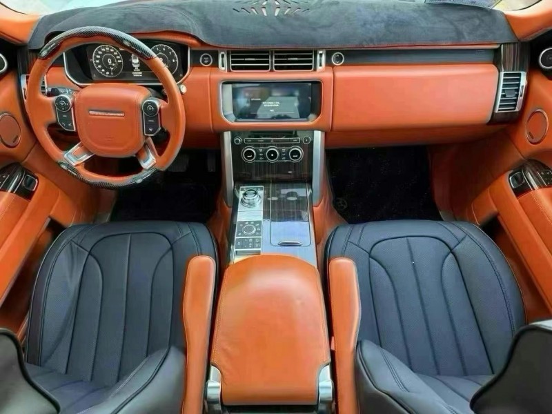 济宁18年路虎揽胜行政4