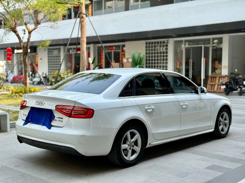 广州15年奥迪A4L4