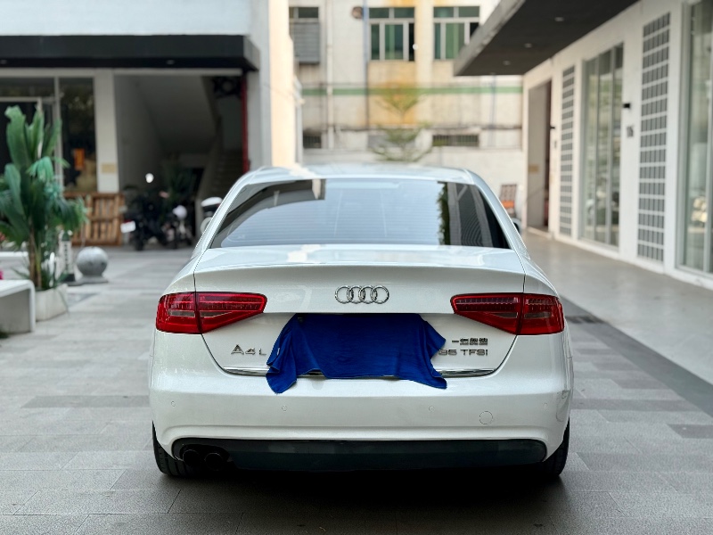 广州15年奥迪A4L5